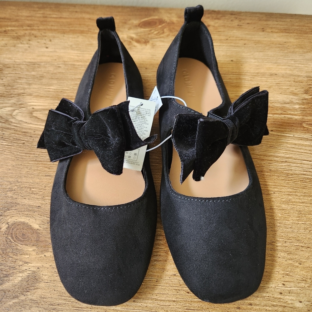Old Navy Black Closed Toe Flats With Elastic Bow Strap 5Y Girl Women 7